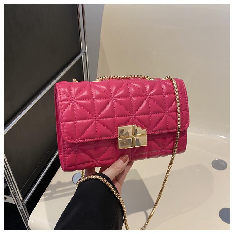 

Нішевий дизайн сумка з діамантами 2024 нова сумка жіноча сумка універсальна сумка-месенджер ланцюжок на одне плече під пахву маленька квадратна сумка рожевий червоний колір