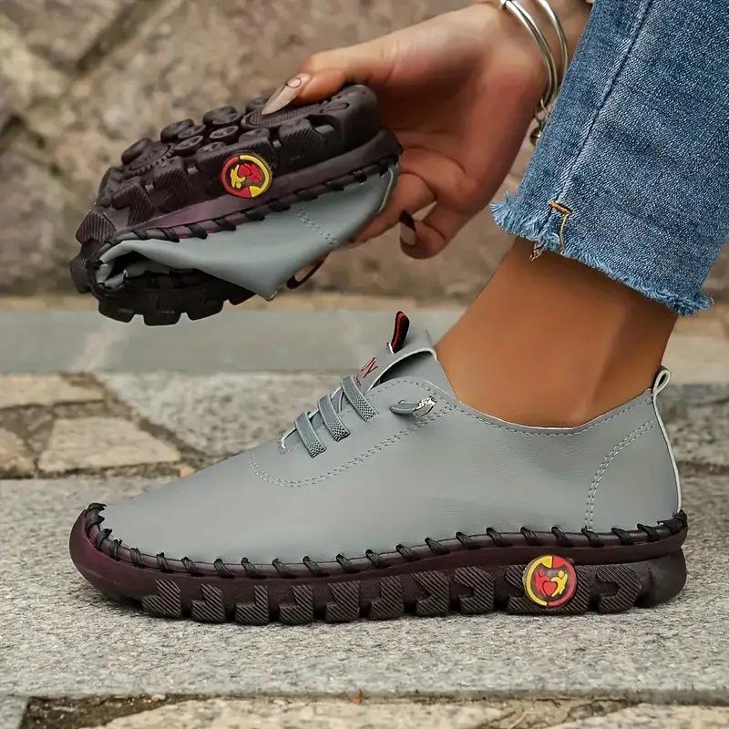 Women Leather Flats 2025 New Soft-soled Roman Breathable Retro Stitching Muffin Bottom Sneakers Woman Loafers Shoes Plus Size 43