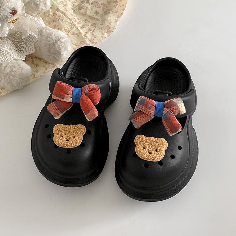 Lightweight and versatile black cute heightening thick-soled hole shoes women's 2025 new summer wear non-slip cool slippers