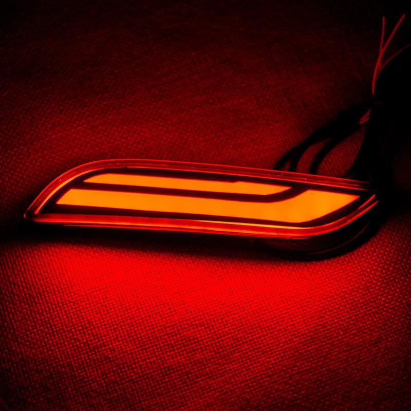 1 Pair Smoked Lens Rear Bumper Reflector LED Tail Turn Signal Light Brake Lamp Fit for Toyota Camry 2018   - 12V