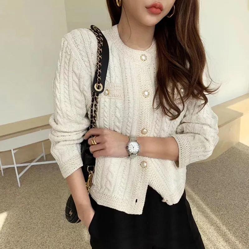 Short Knitted Cardigan Women's Solid Color Pearl Button Warm Coat Short Top New Fashion Simple Casual Commuting Spring Autumn