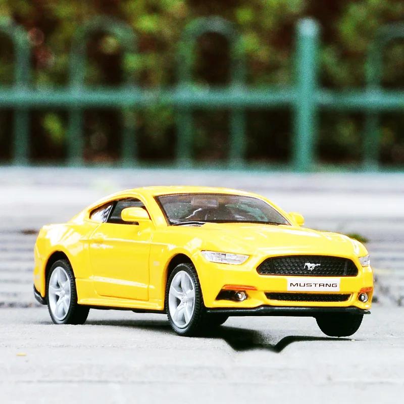 LLC3 1:36 Ford Mustang GT Toy Car Model Replica Scale Metal Diecast Miniature Art Vehicle Figure Collection Xmas Gift Boy Toy A192