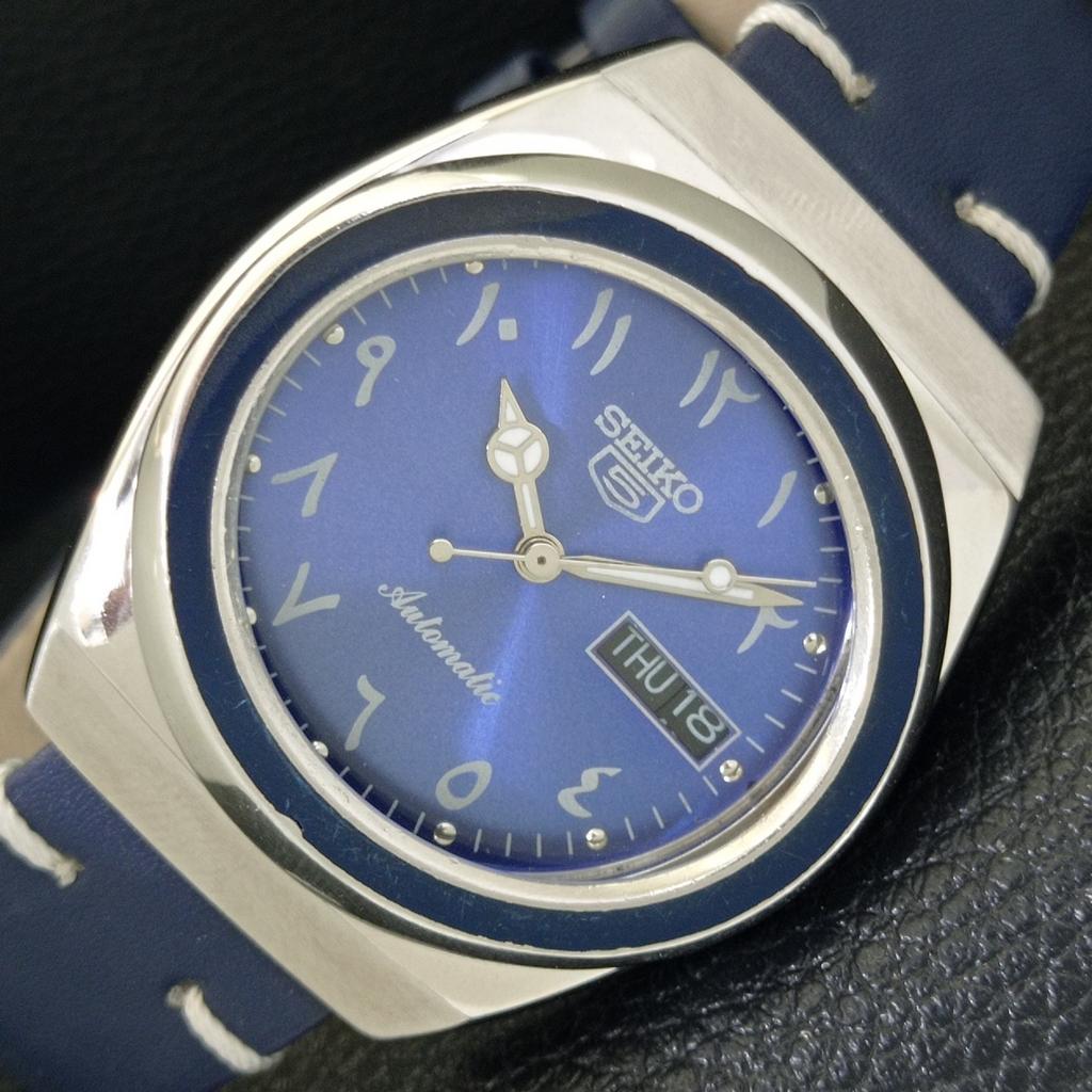 

VINTAGE SEIKO 5 AUTOMATIC 7S26A JAPAN MENS ARABIC BLUE DIAL WATCH a702444-5 R124-a702444