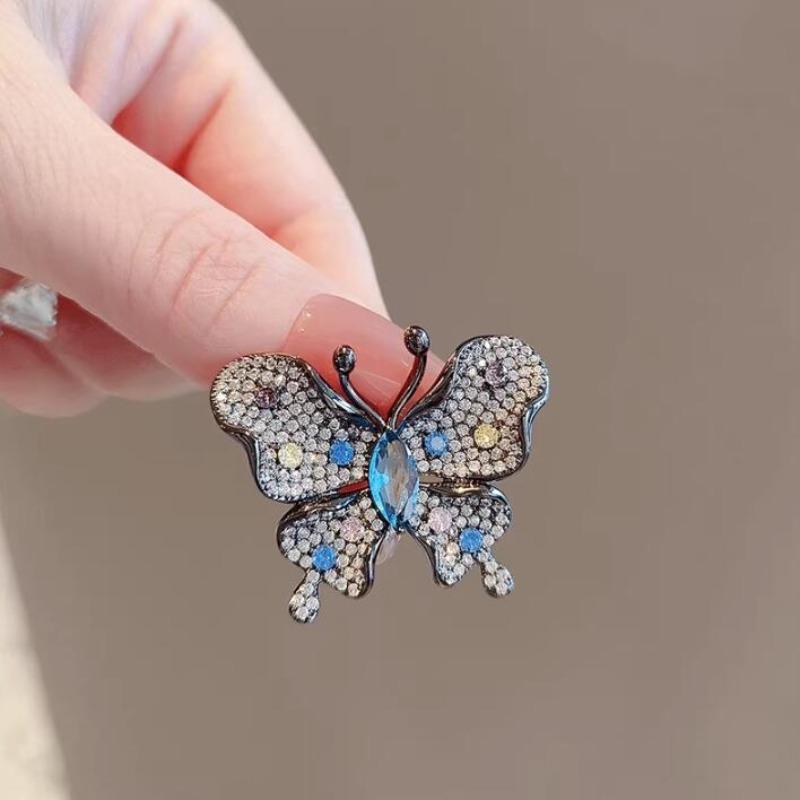 Vintage Crystal Butterfly Pins for Women Unisex Insect Brooches Banquet Party Backpack Gifts Jewelry Accessories