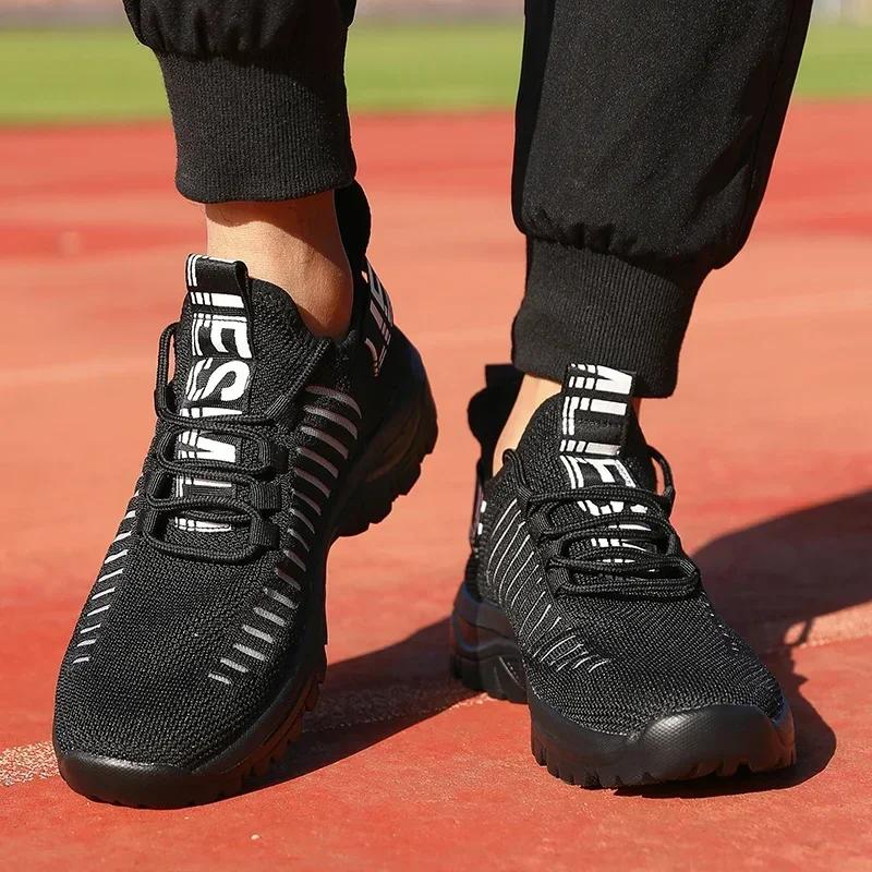 Promotional Summer Men's Shoes Lightweight Durable Mesh Upper Design Breathable Non Slip Sole Outdoor Track Field Running Shoes