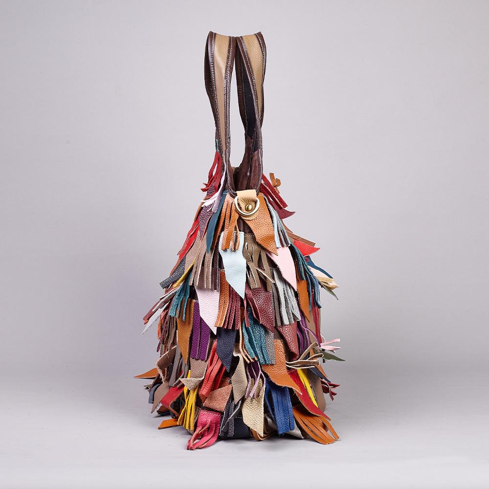 Geantă Crossbody și de Umăr Colorată din Piele de Vacă cu Ciucuri în Stil Mori pentru Femei