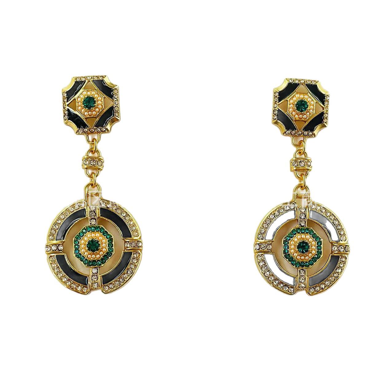 

2025 Ретро Серьги-пусеты с бриллиантами жемчужного цвета в стиле Buccellati для женщин - Легкая роскошь