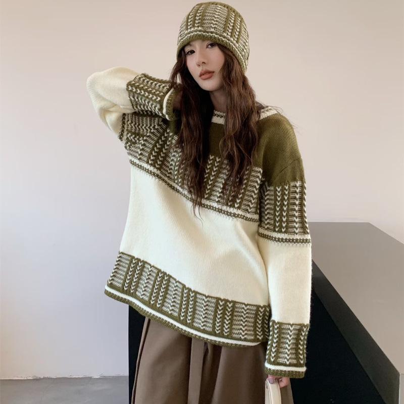 Korean Style High-End Color Block Jacquard Pullover Sweater with Hat for Women – Autumn/Winter Loose Knitwear