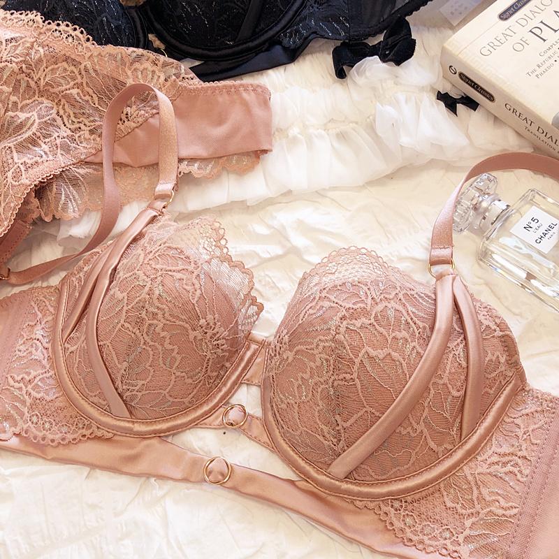 1 Set/French Fashion Women Underwear Set Thin Cup Comfort Bra Set Sexy Lace Flowers Embroidery Lingerie Hollow Push Up Brassiere