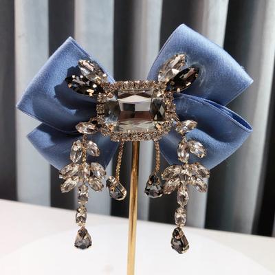 Vintage Britské Styly Slitiny Brož na Kabát Kamínky Mašle Kravata Elegantní Doplněk pro Elegantní Doplňky na Kabát
