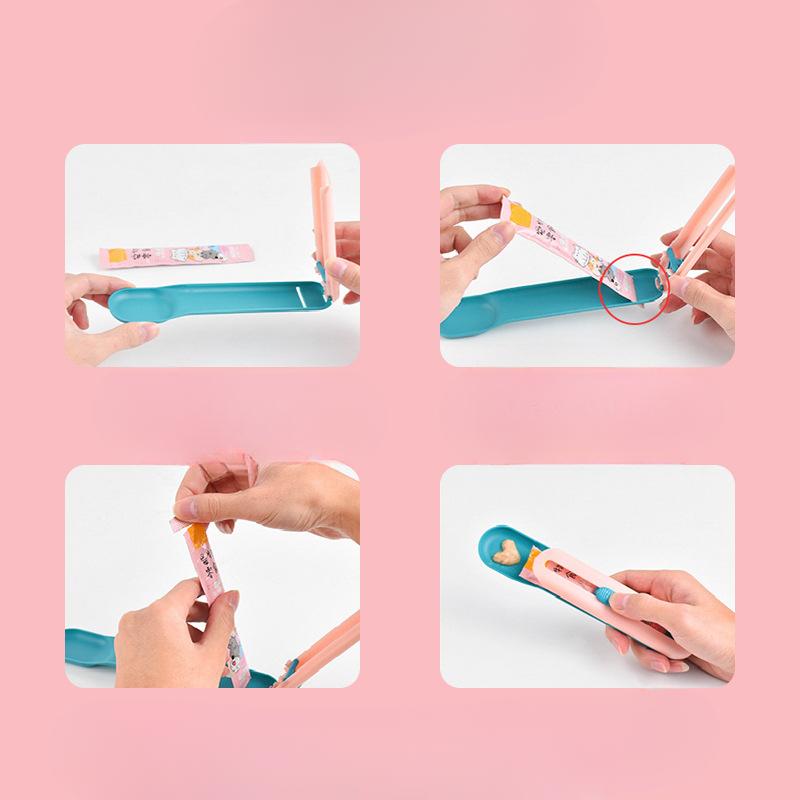 Pet Cat Stick Squeezing Spoon, A Convenient Feeding Tool Without Food Leakage. Pet Liquid Snack Cat Stick Squeezing Tool