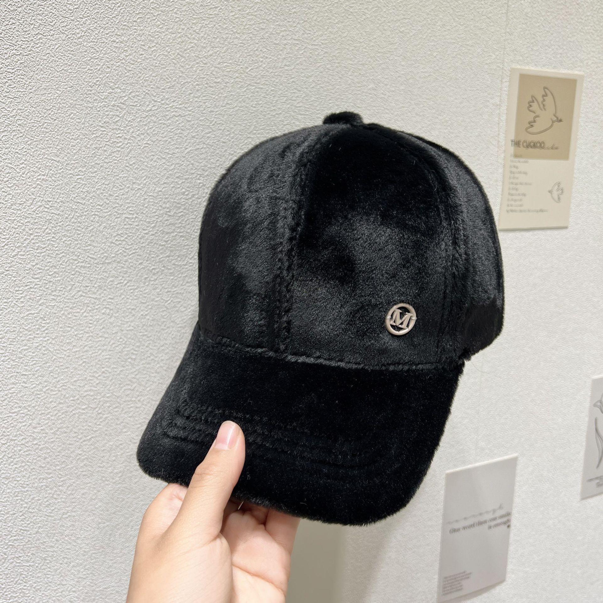 

Зимняя кепка L Утиный язык с плюшем и утолщенная теплая бейсболка, корейская версия, женская шапка one size чёрный