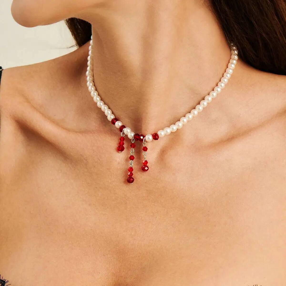 

Ingemark Goth Red Blood Crystal Tassel Pendant Choker Necklace for Women Elegant Imitation Pearl Chain Halloween Jewelry Gift