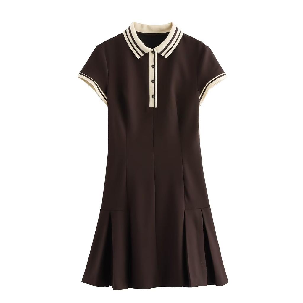 A-Linien-Kleid mit kurzen Ärmeln, Knopfleiste und Faltenrock