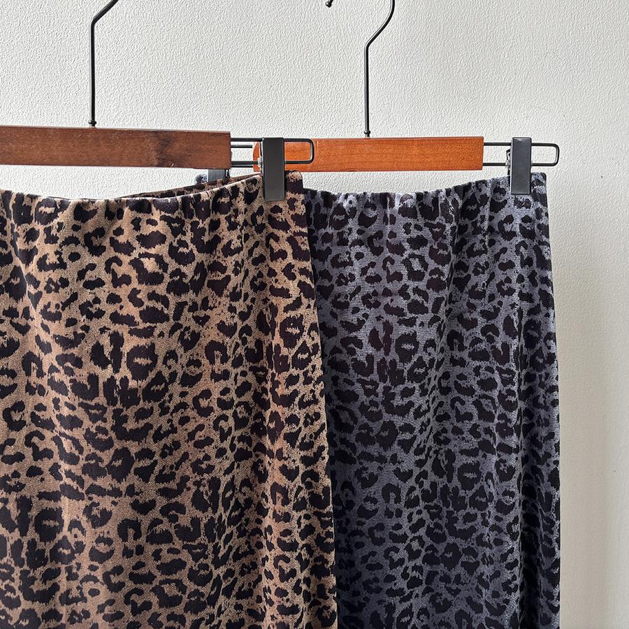 Vintage Leopard Velvet Half-Skirt Women Autumn High Waist Slim Fit Bodycon A-Line Long Dress