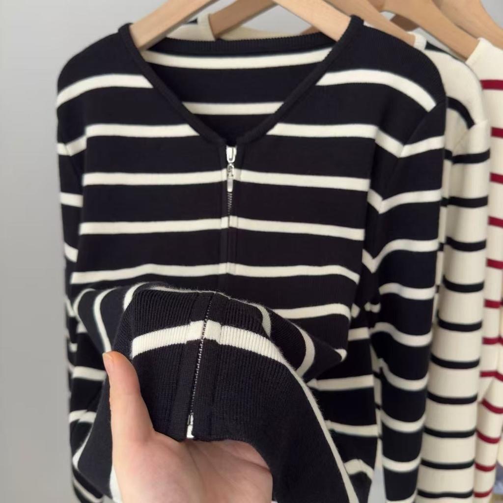 Fashion Zipper Cardigan Striped Sweaters Women Autumn Winter Casual Printed Knit Jackets Long Sleeve Simple Sweaters Slim Fit Clothing