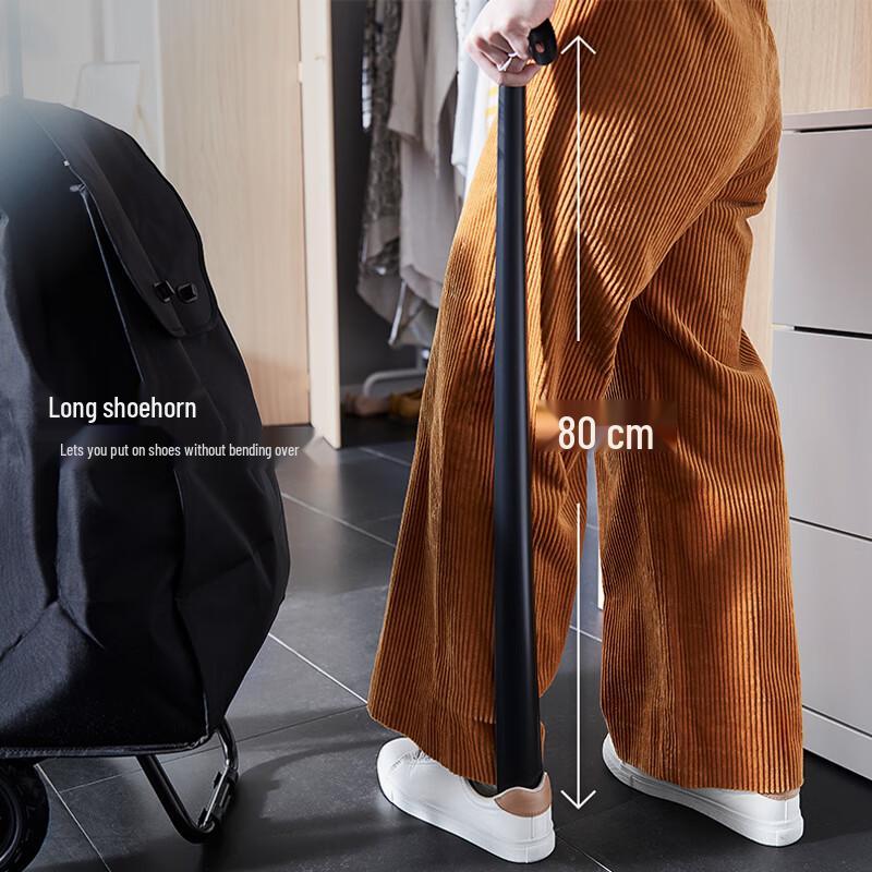 IKEA OMTANKSAM Lžíce na boty