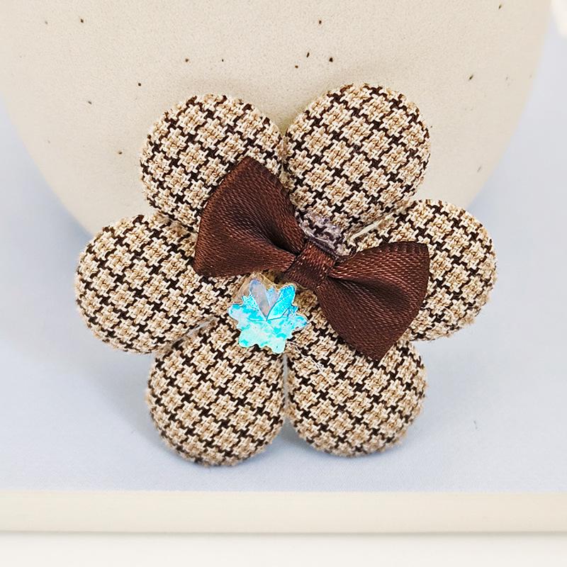 Houndstooth Five-Petal Fabric Flower Brooch & Bow Tie Accessory Set
