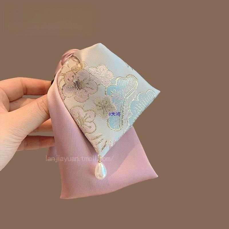 Bestickte Jacquard Haarspange: Mittelgroßes florales Accessoire im chinesischen Stil für Damen-Pferdeschwänze