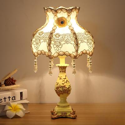Evropská stolní lampa Ložnice Noční lampa Noční lampa Obývací pokoj Svatební dekorace dárek