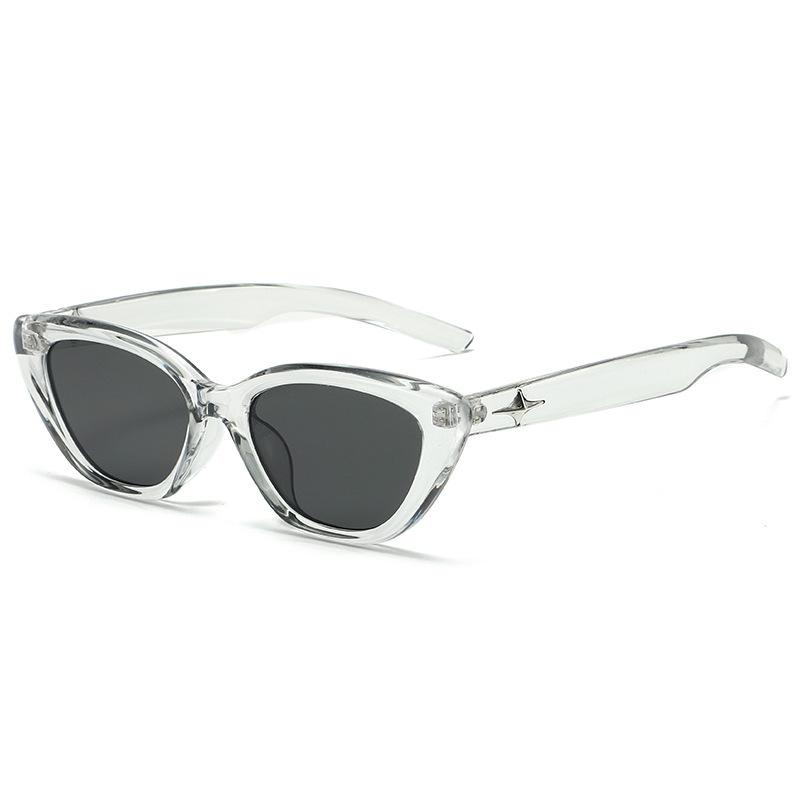 

Retro triangular cat eye small face sunglasses female ins black small frame sunglasses shape photo protection UV protection Metal hinge