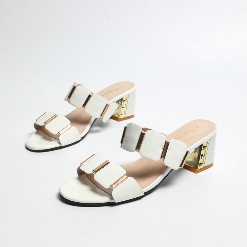 New Style Flip-flops, Versatile High Heels, Thick Heels, Plain Design Women's Slippers, Large Size Shoes