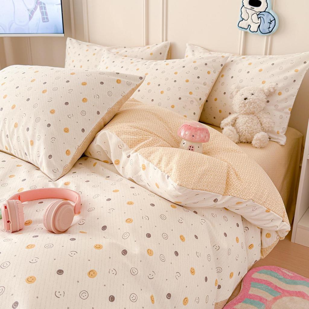 Bavlněné povlečení s kresleným potiskem na jaro a léto: Měkké, Šetrné k pokožce, Svieží styl, 4dílné.