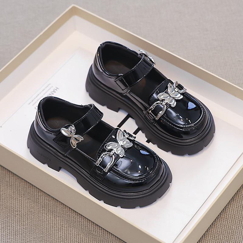 

Детские кожаные туфли для девочек среднего и большого размера, классические туфли Мэри Джейн, весна-осень 2024, новинка с металлической пряжкой-бабочкой 26 чёрный