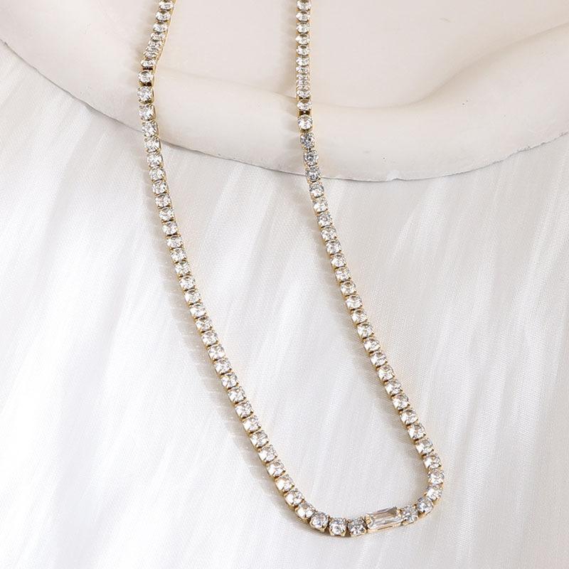 European and American Simple Temperament Stainless Steel Diamond Necklace Women's Retro Fashion Simple Neck Chain Collarbone Chain Collar Necklace