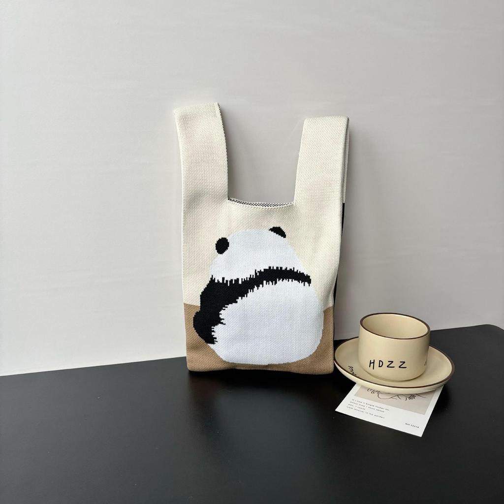 Knitted bag female animal tote bag cute souvenir snack bag versatile vest bag bucket woven gift bag