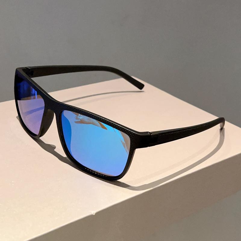 

Trendy Classic Sunglasses for Men Retro Square Frames Outdoor UV400 UV Protection Glasses for Women Classic Driving Shades as picture