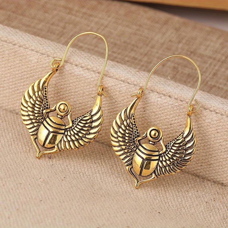 Pendientes Metálicos Vintage con Patrón de Escarabajo Tallado Diseño de Ala Dorada Pendiente Creativo para Fiesta Navideña Accesorios Perfectos de Joyería Punk