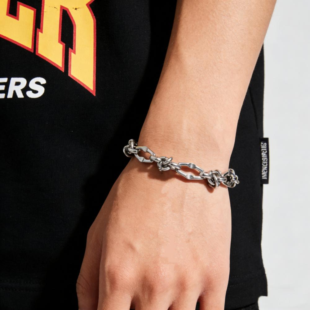 Wasserdichtes Armband aus Edelstahl für Damen Herren Unregelmäßige Kettenglieder mit Knoten Verstellbare Verlängerungskette Trendiger Schmuck