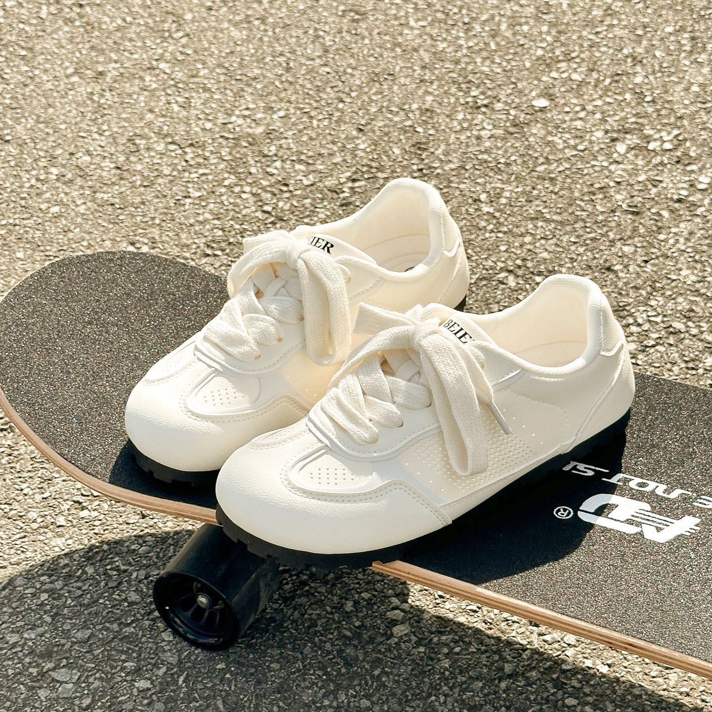 Belle autumn and winter new ballet style puffs flat-bottomed casual moral training shoes B 35