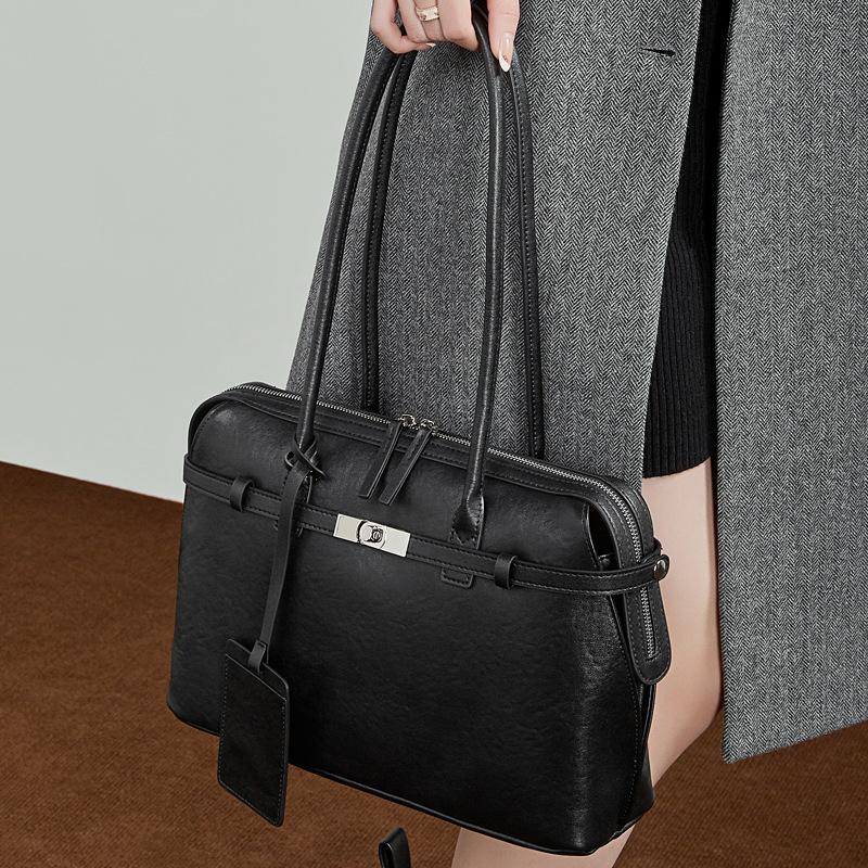 Genuine Leather Women's Bag, Niche Design Sense Tote Bag, Fashionable Large-capacity Hand-held Shoulder Bag