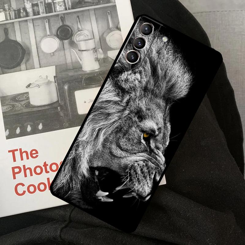 King Of The Jungle Lion Phone Case For Samsung Galaxy S23 S22 S24 Ultra S20 S21 S24 FE S9 S10 Plus Note 10 20 Ultra