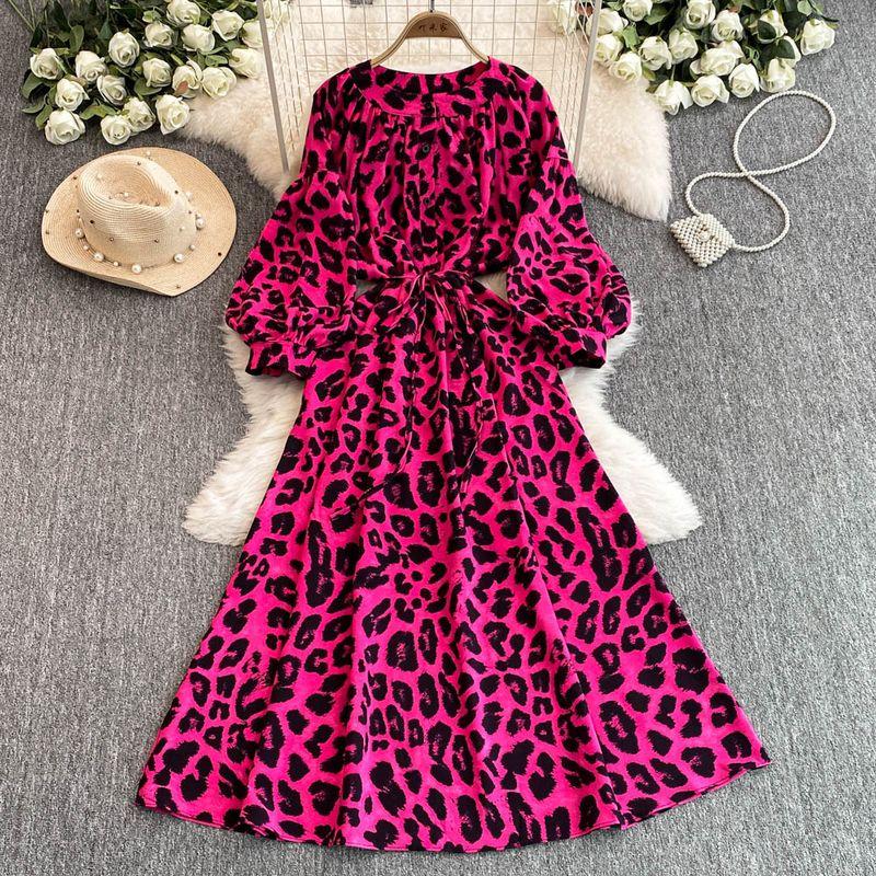 

Осенняя одежда 2025 года Новое платье с круглым вырезом и рукавами-фонариками Молодежная мода Плюс сайз Свободное Облегающее по талии Элегантная юбка с леопардовым принтом Rose Red One size