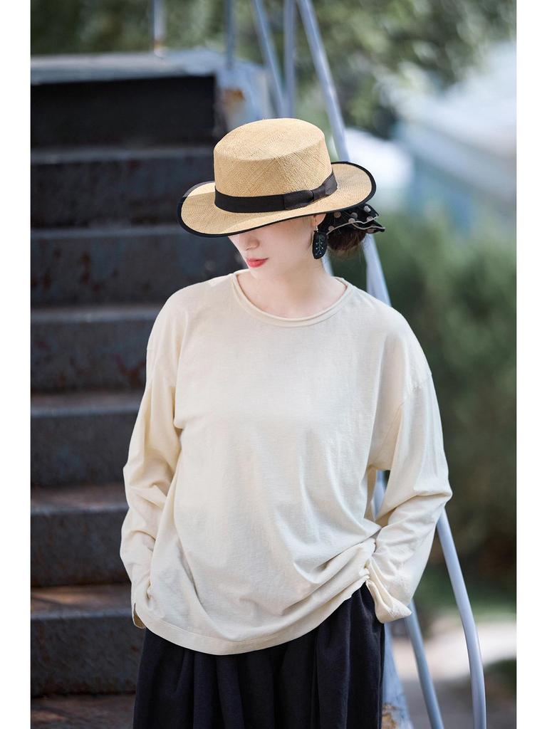 Autumn Beige Round Neck Long Sleeve Knit Top for Layering and Spring Commute