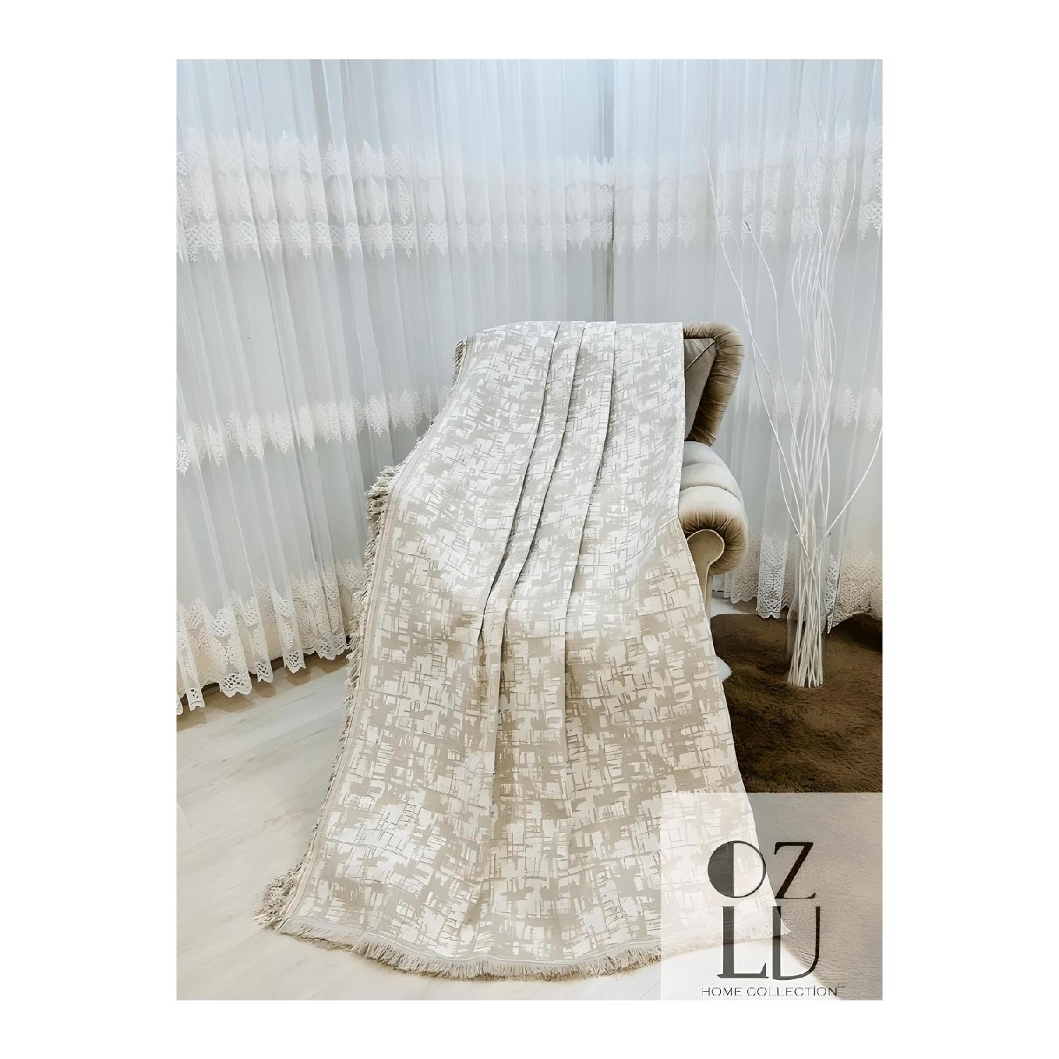 

Розкішна бавовняна накидка на диван-ліжко. Бежевий колір 170х220. Проти поту. Протиковзка.