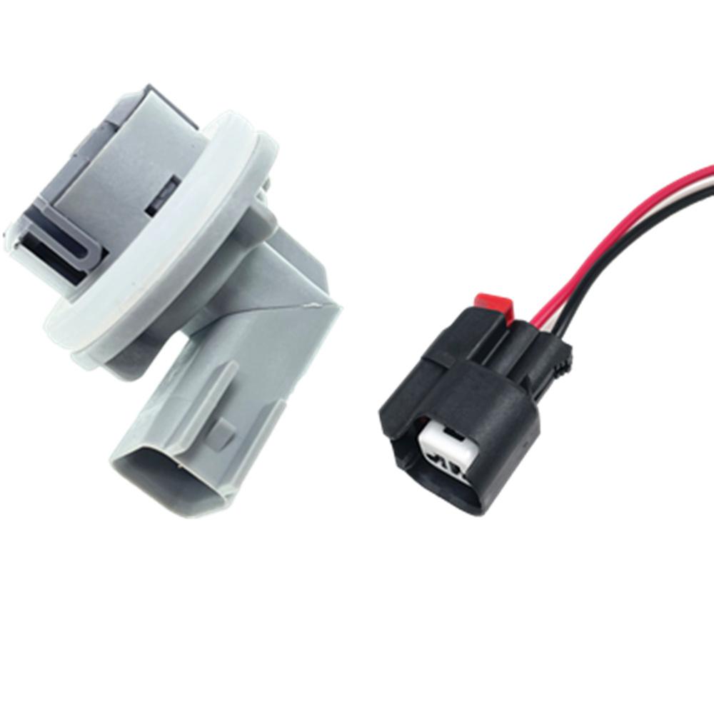 

XFM500020 Rear Turn Signal Bulb Holder With Connector Fit for LAND ROVER FREELAN