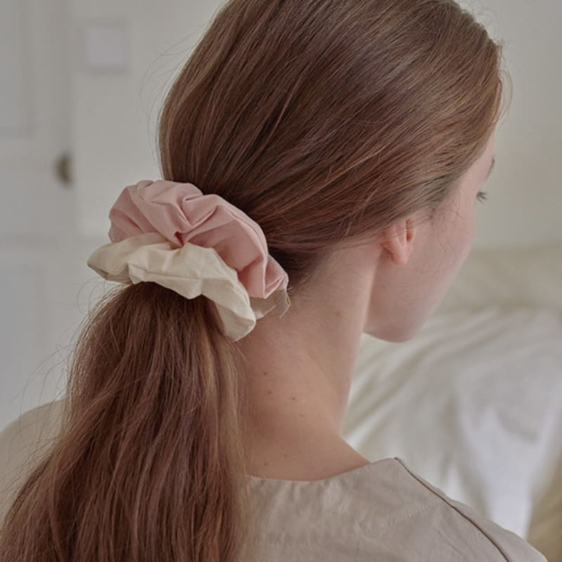 

классическая резинка-скранчи bynoo Navy + Pink