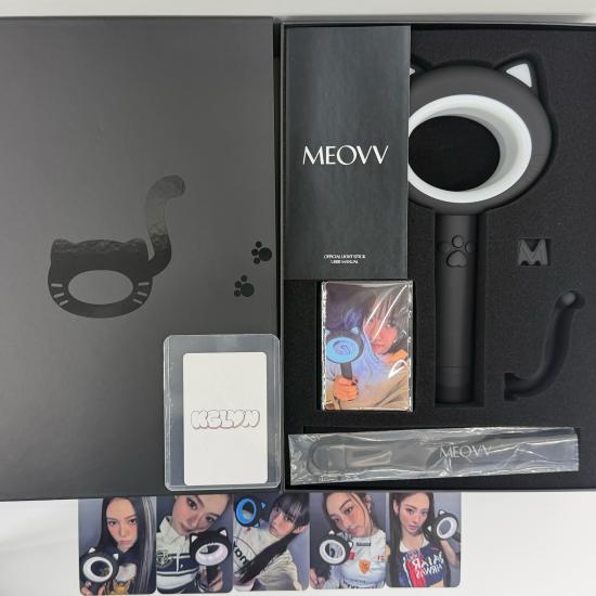 MEOVV Official Lightstick Musicplant Benefit Photocard Included K-POP Light Stick MEOVV LIGHTSTICK