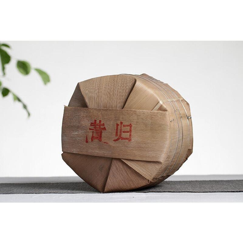 357g Xigui Old Tree Tea Cake Bright Front Spring Tea Yunnan Puerh Tea