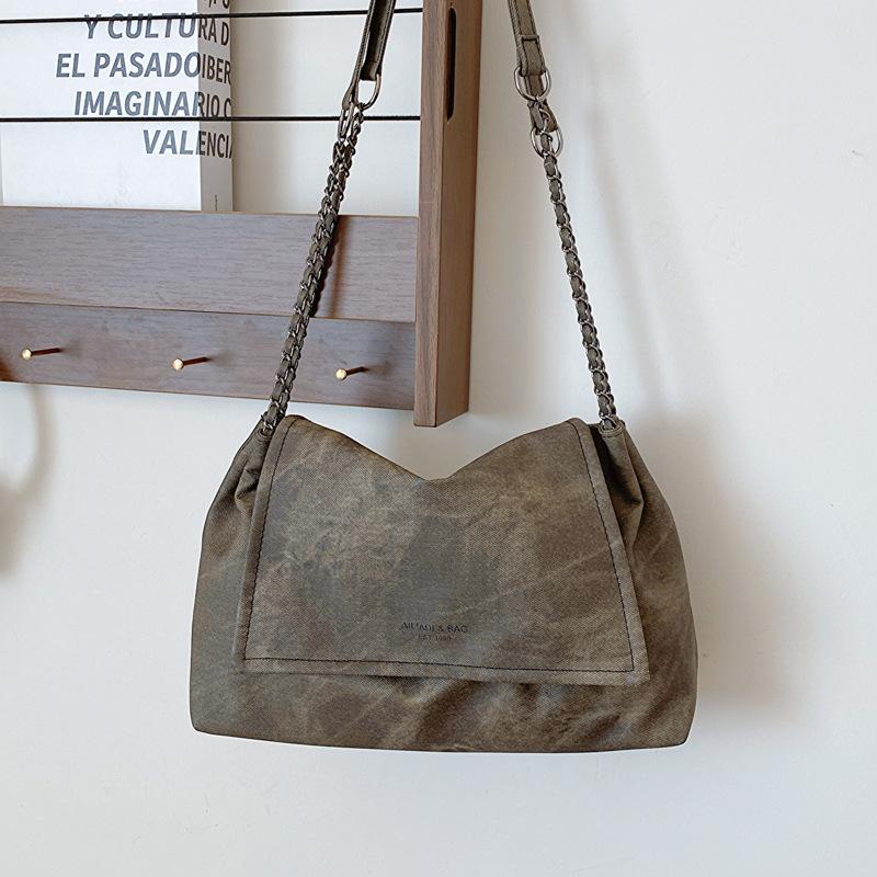 Large Capacity Fashionable Soft Leather Commuter Texture Chain Shoulder Bag Women's Underarm Bag 2025 New Women's Tote Bag