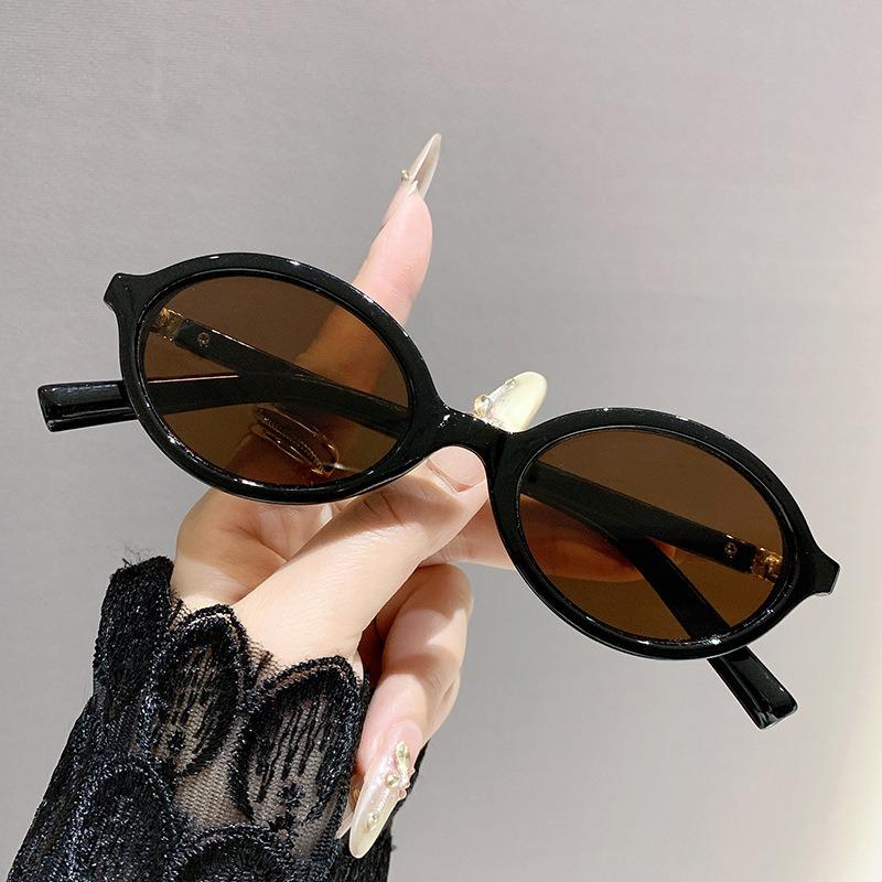 Retro Oval Sunglasses Female Stylish Vintage Glasses Latest In Trendy Brand Design Lady Shades Eyewear UV400 Gafas De Sol