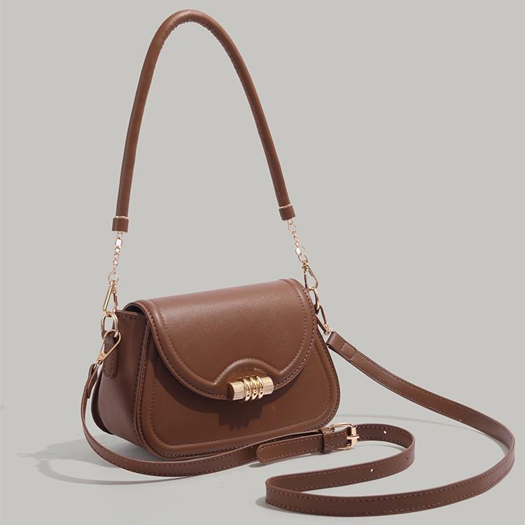 Niche High-End Single Shoulder Underarm Bag for Women 2025 New Versatile Saddle Bag Commuter Retro Crossbody Small Square Bag