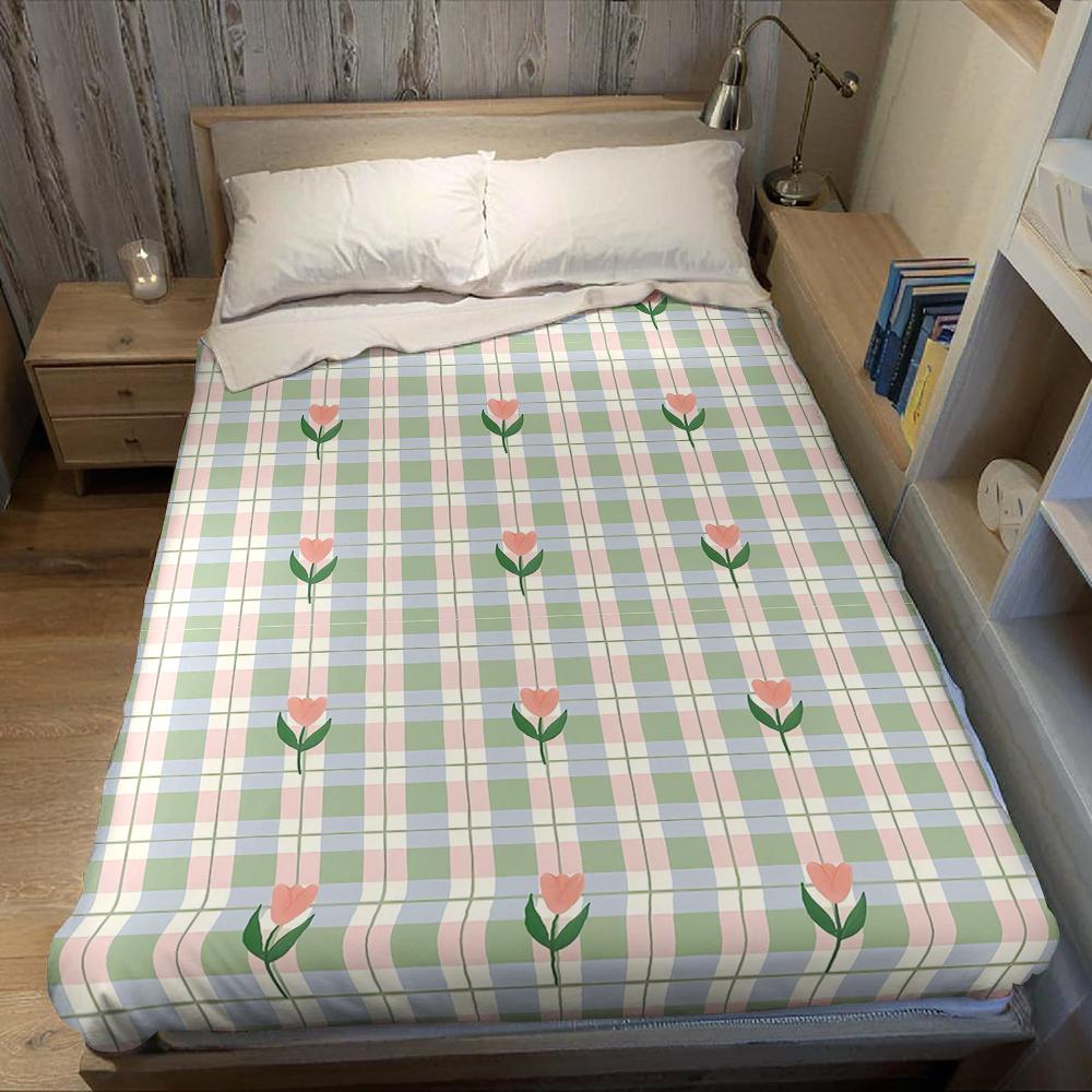 Checkered Tulip Grid Flannel Blanket Warm Soft Halloween Christmas Couch Warm Cozy Decorative Decor Gift for All Season