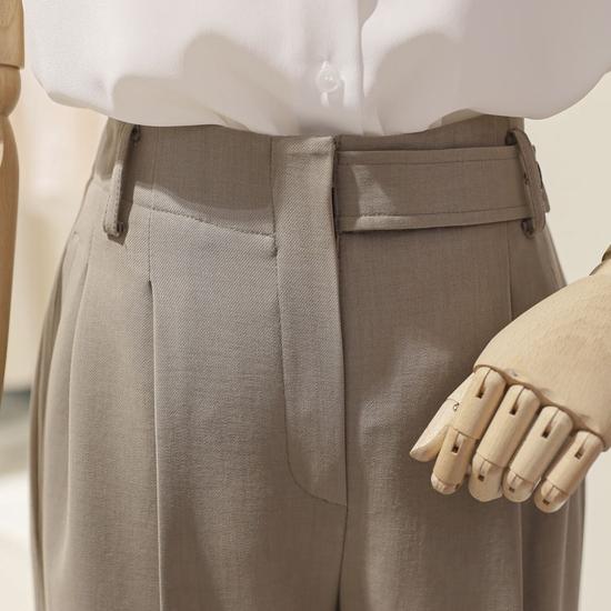 Woods SB3LP36 Weite Hose mit zwei Falten und spitzen Details