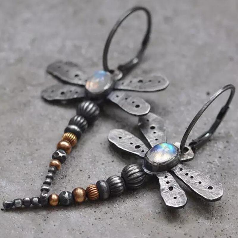 European and American Design Distressed Dragonfly Earrings Retro Insect Moonstone Earrings for Women