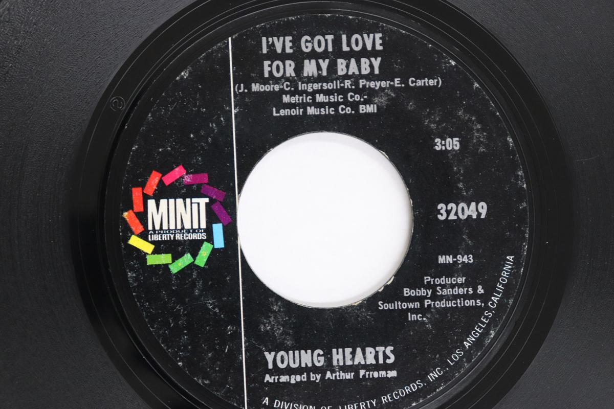 

7-дюймовая пластинка YOUNG HEARTS - I ve Got Love For My Baby / Takin 32049 MINIT 1968 US Соул/Фанк Б/У